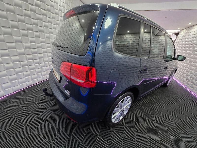 Gebraucht VW Touran Cup 105 PS (77 kW) 2015 Blau Van / Kleinbus