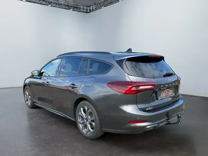 Gebraucht Ford Focus ST-Line 155 PS (114 kW) 2023 Grau Kombi