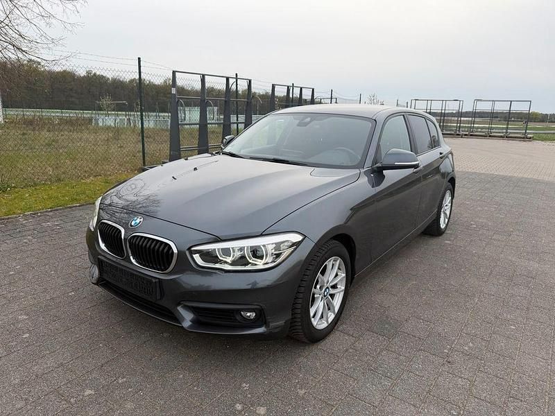 Gebraucht BMW 120 Advantage 190 PS (139 kW) 2018 Grau Kleinwagen