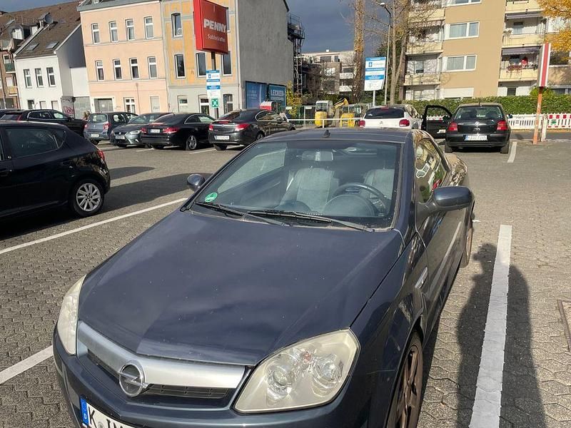 Blau Gebraucht 2007 Opel Tigra Sport Cabrio | 1.999 € (Fairer Preis) - Bild 1/4