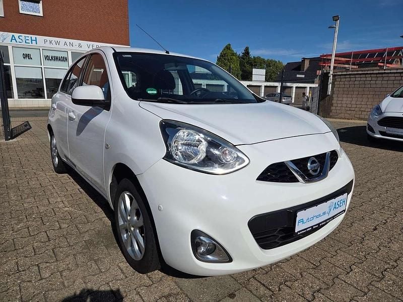 Gebraucht Nissan Micra Acenta 98 PS (72 kW) 2015 Weiß Kleinwagen