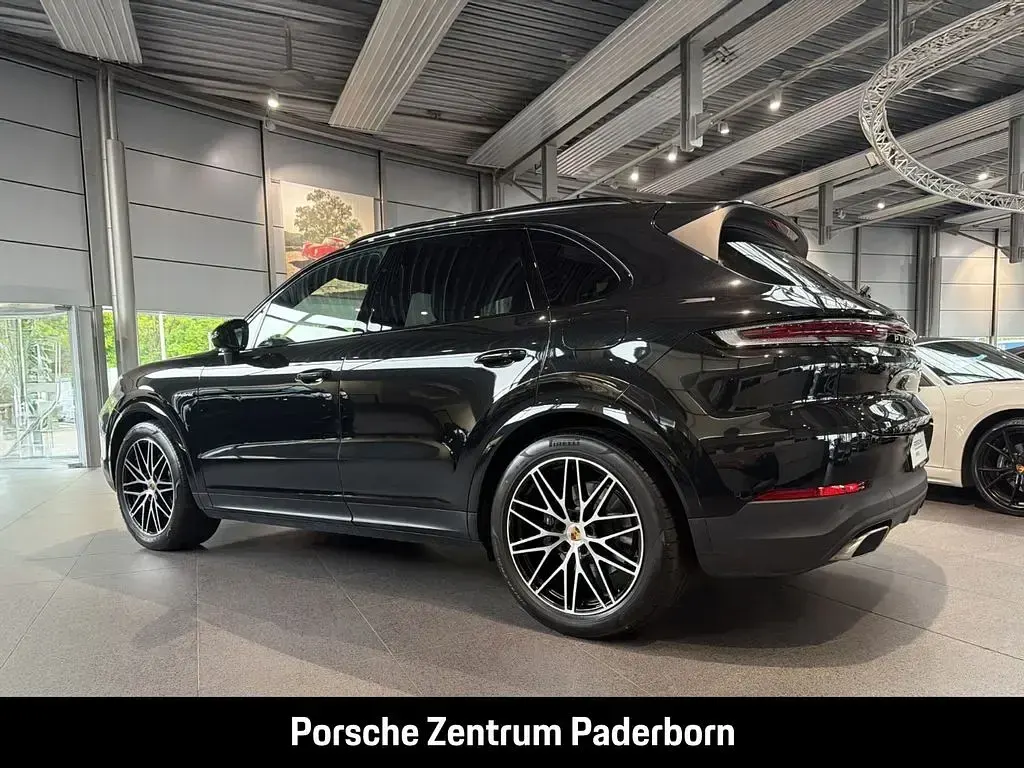 Gebraucht Porsche Cayenne 470 PS (345 kW) 2024 Schwarz SUV