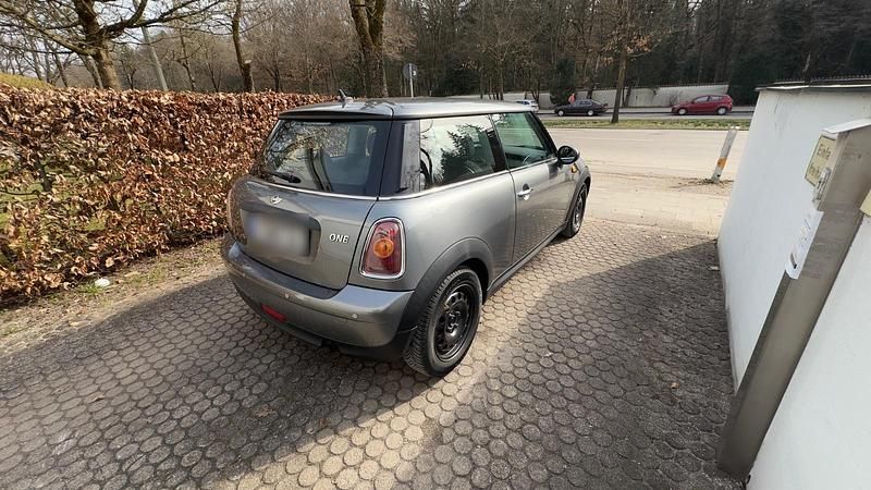 Gebraucht Mini ONE 95 PS (69 kW) 2009 Grau Kleinwagen