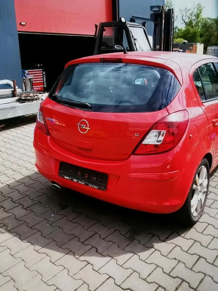 Gebraucht Opel Corsa 69 PS (50 kW) 2009 Rot Kleinwagen