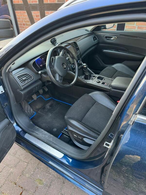 Blau Gebraucht 2019 Renault Talisman GrandTour Life Kombi | 11.900 € (Superpreis) - Bild 1/4