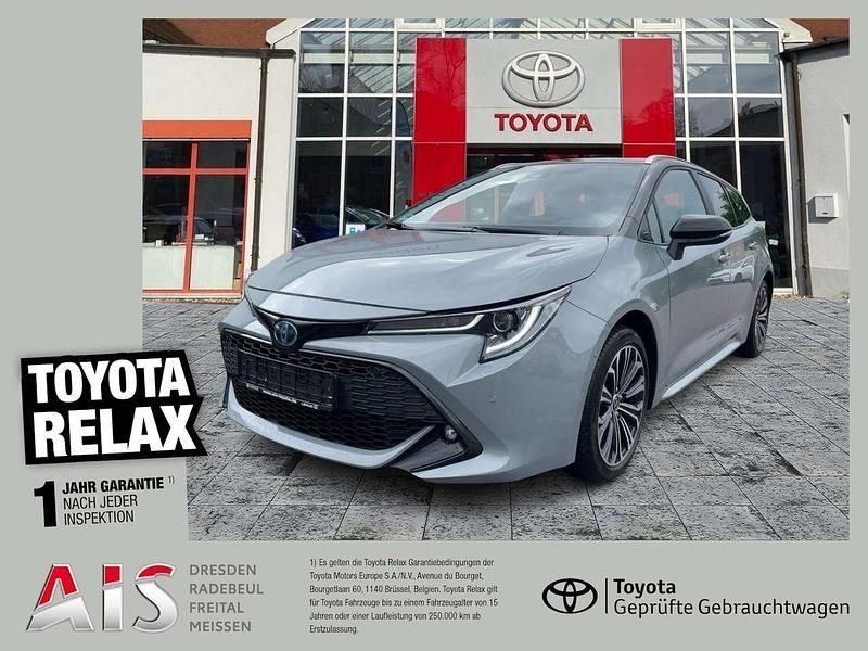 Manhattangrau metallic Gebraucht 2022 Toyota Corolla Team Kombi | 23.990 € (Guter Preis) - Bild 1/3