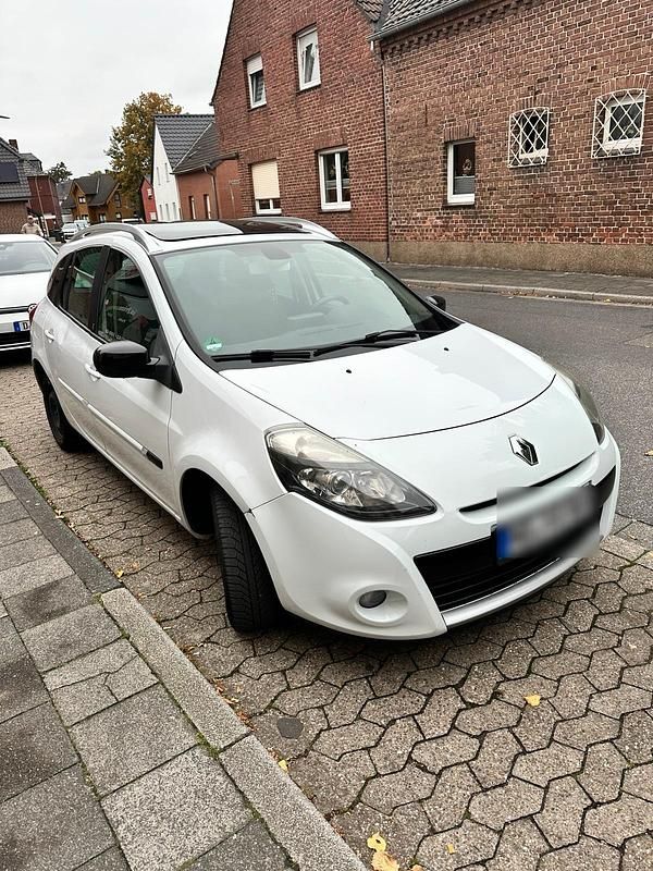 Weiß Gebraucht 2010 Renault Clio GrandTour Kombi | 2.200 € - Bild 1/4