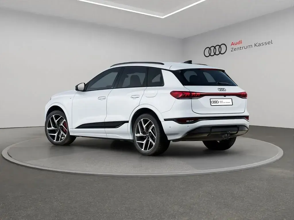 Neu Audi Q6 e-tron S-Line 225 kW (306 PS) 2026 Weiß SUV