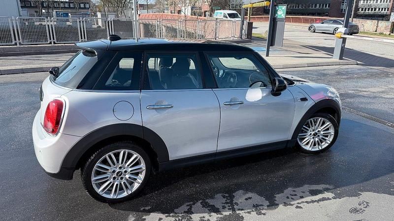 Gebraucht Mini Cooper 136 PS (100 kW) 2018 Silber Kleinwagen