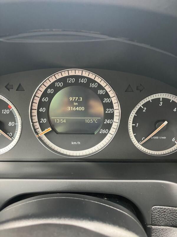Schwarz Gebraucht 2008 Mercedes C220 Avantgarde Kombi | 4.400 € (Fairer Preis) - Bild 1/4