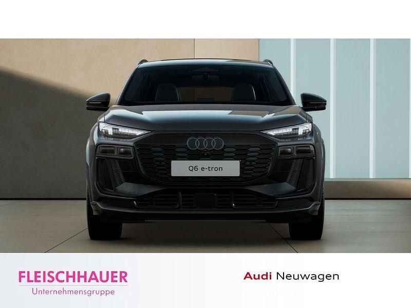 Neu Audi e-tron S-Line 314 kW (428 PS) 2026 Grau SUV