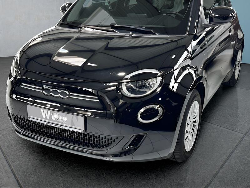 Schwarz Gebraucht 2021 Fiat 500e Action Kleinwagen | 13.399 € (Fairer Preis) - Bild 1/4