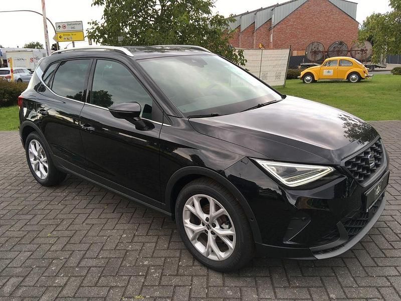 Schwarz Gebraucht 2024 Seat Arona FR SUV | 22.990 € (Fairer Preis) - Bild 1/4