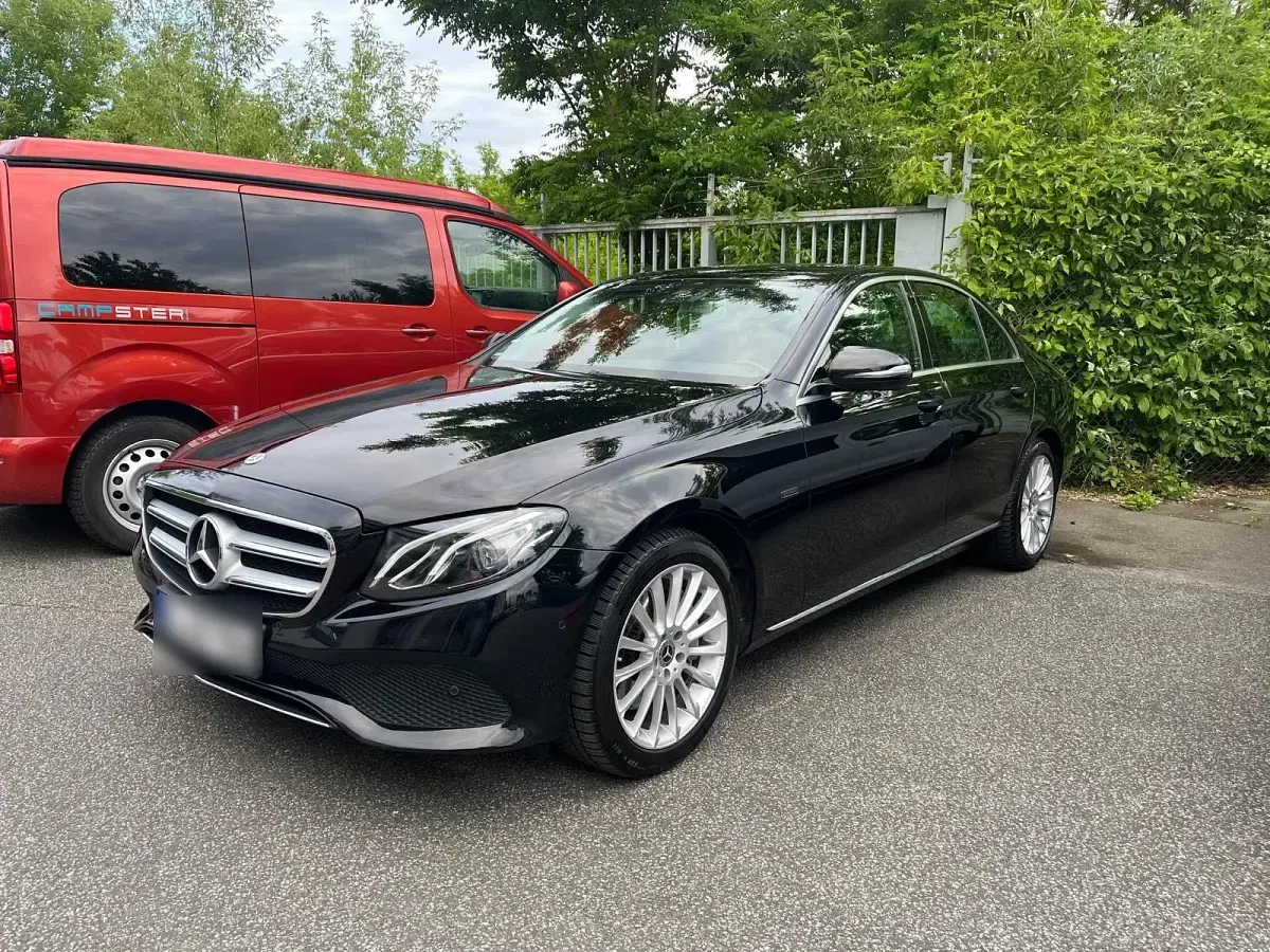 Gebraucht Mercedes E350 286 PS (210 kW) 2018 Schwarz Limousine