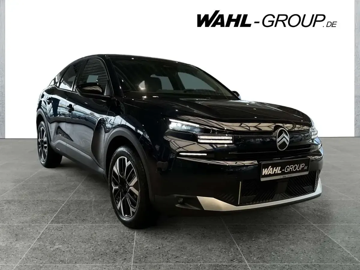 Neu Citroën C4 136 PS (100 kW) 2025 Blau Limousine