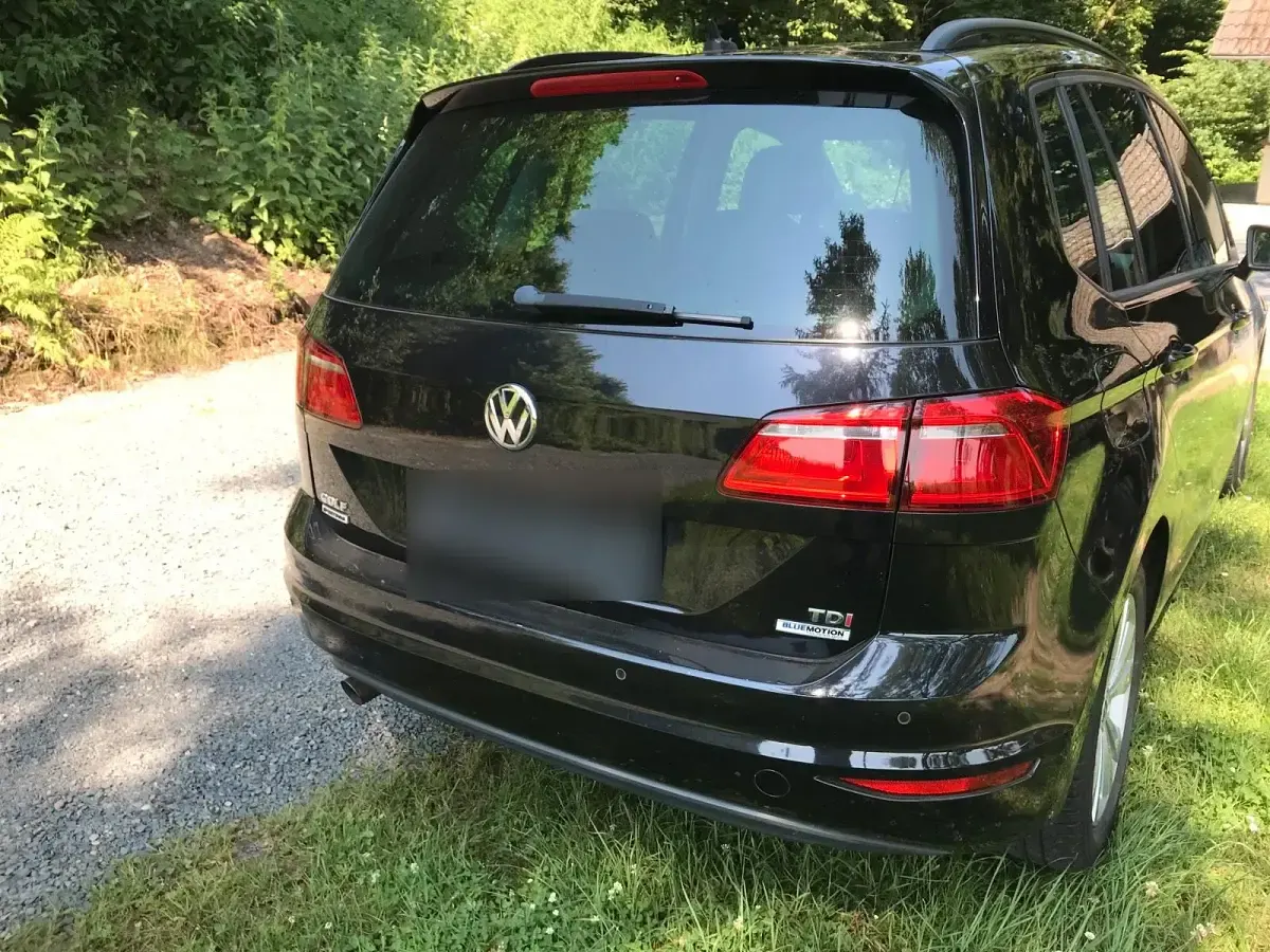Gebraucht VW Golf Sportsvan 110 PS (80 kW) 2014 Schwarz Van / Kleinbus