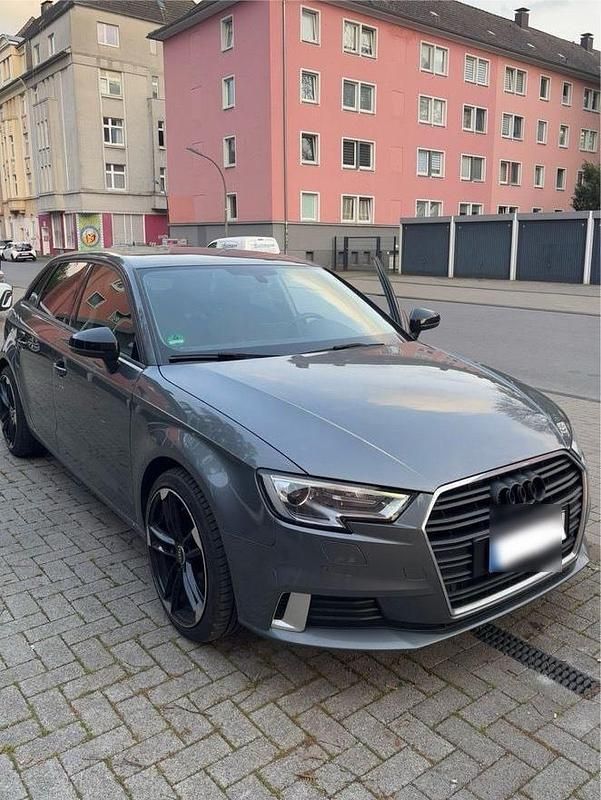 Gebraucht Audi A3 115 PS (84 kW) 2017 Grau Limousine