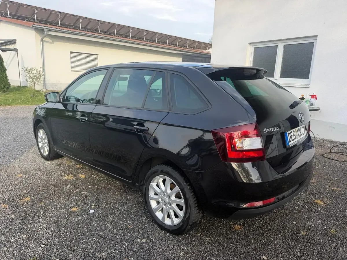 Gebraucht Skoda Rapid 116 PS (85 kW) 2016 Schwarz Kleinwagen