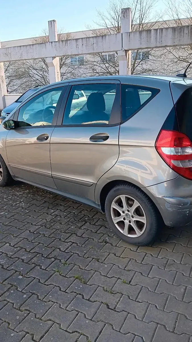 Gebraucht Mercedes A150 95 PS (69 kW) 2007 Grau Kleinwagen