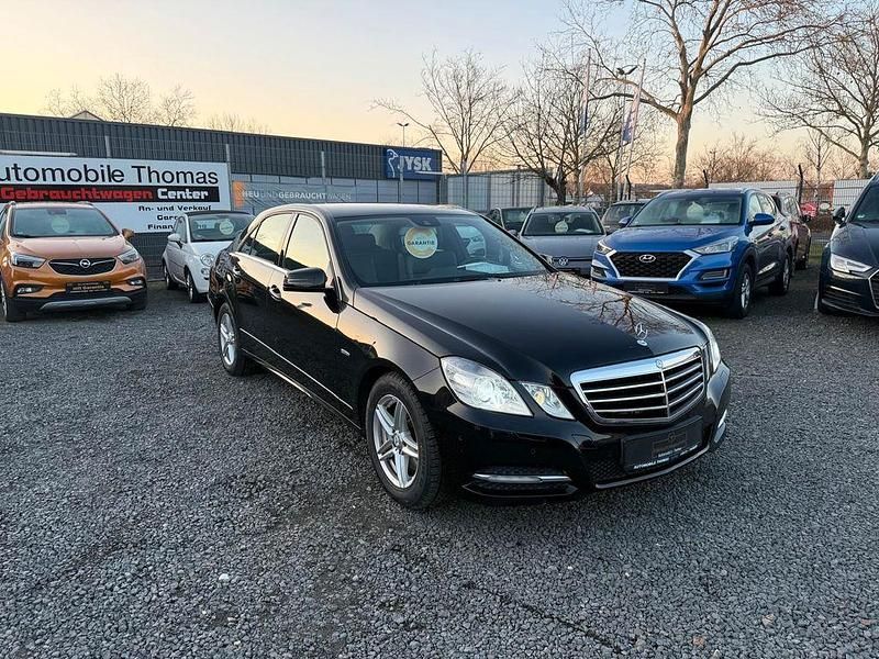 Gebraucht Mercedes E250 204 PS (150 kW) 2011 Schwarz Limousine