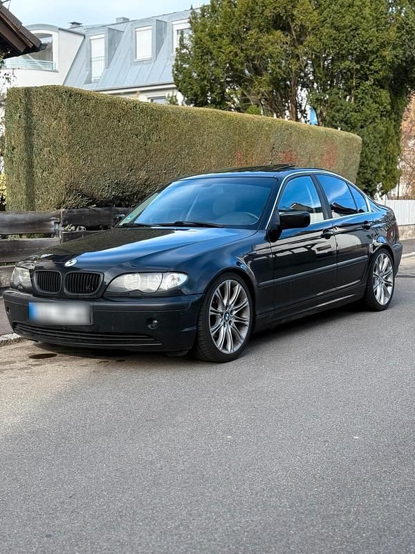 Gebraucht BMW 320 170 PS (125 kW) 2003 Schwarz Limousine
