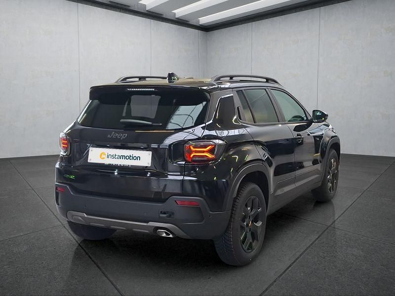 Neu Jeep Avenger 145 PS (106 kW) 2025 Schwarz SUV