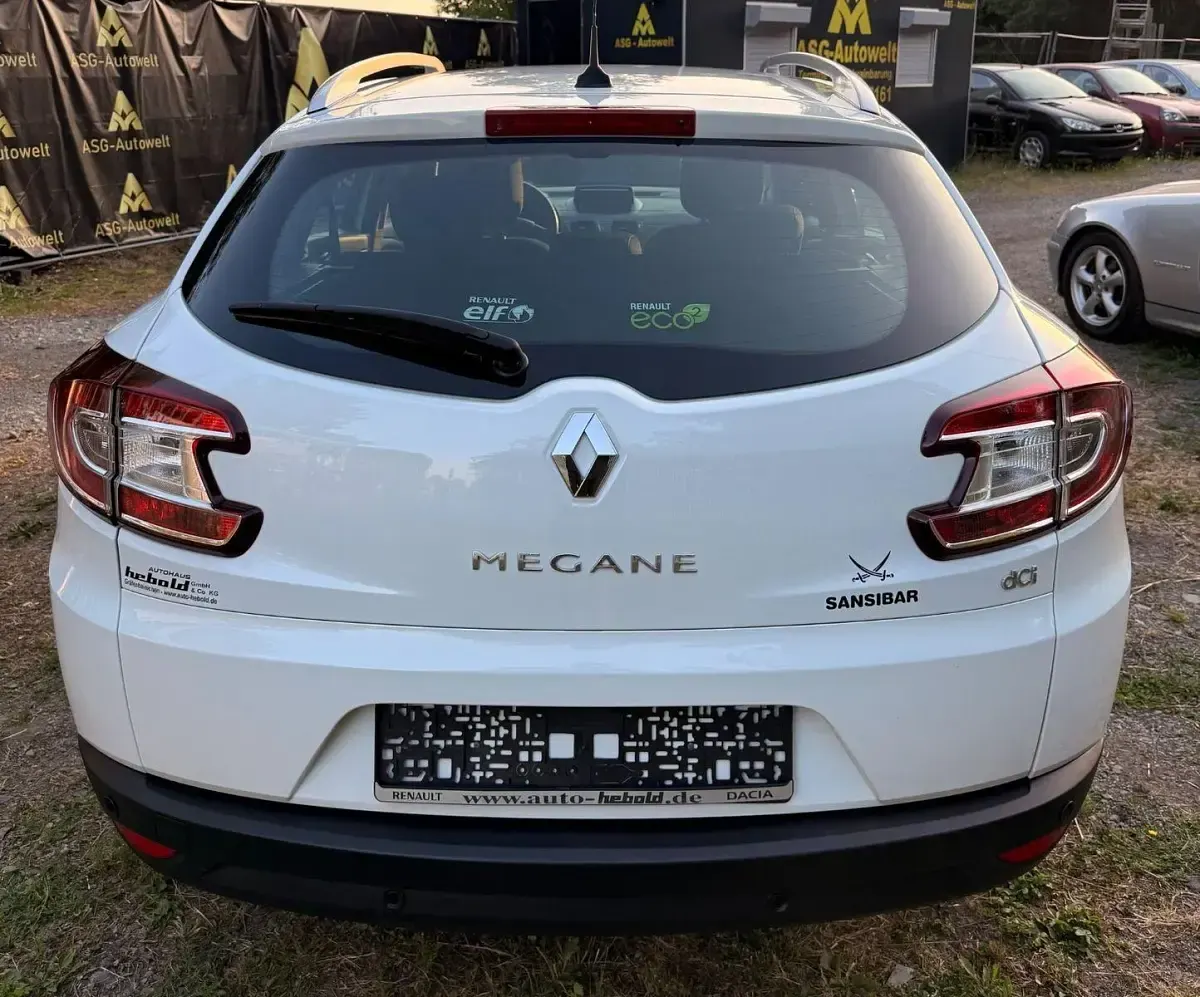 Gebraucht Renault Mégane GrandTour Initiale Paris 110 PS (80 kW) 2013 Weiß Kombi