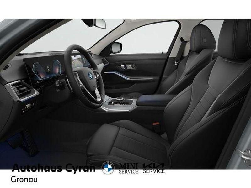 Gebraucht BMW 320e 204 PS (150 kW) 2022 Skyscraper grau (metallic) Kombi