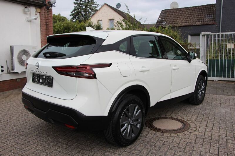 Gebraucht Nissan Qashqai Visia 140 PS (102 kW) 2023 Weiß  2schicht uni SUV