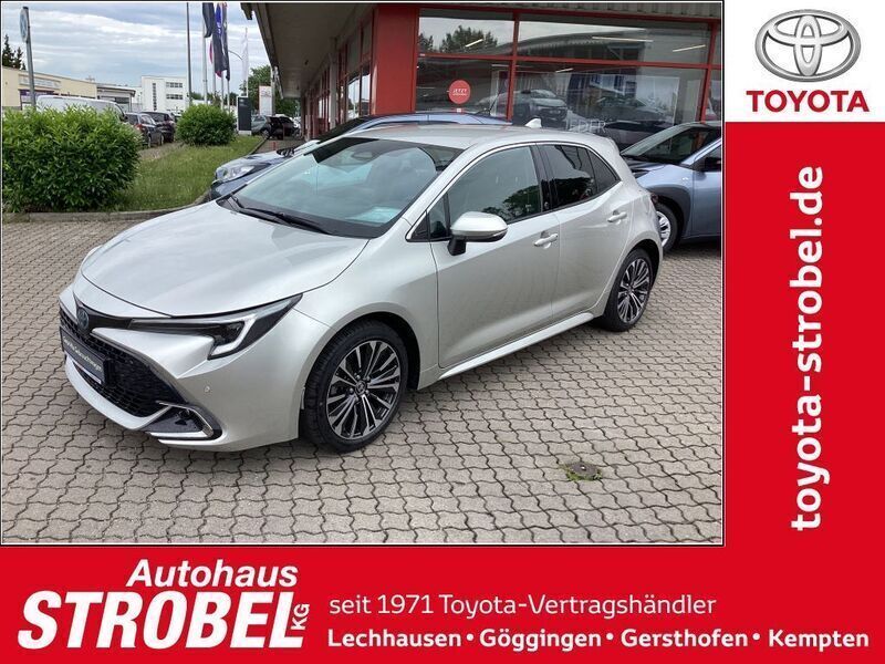 Cosmicsilber metallic Gebraucht 2023 Toyota Corolla Team Limousine | 26.980 € (Fairer Preis) - Bild 1/4