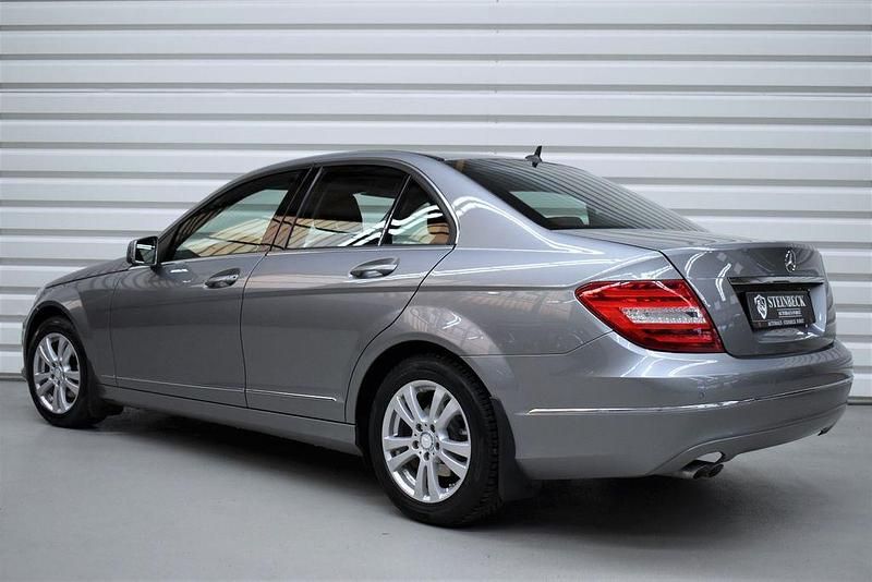 Gebraucht Mercedes C200 Avantgarde 136 PS (100 kW) 2012 Silber Limousine