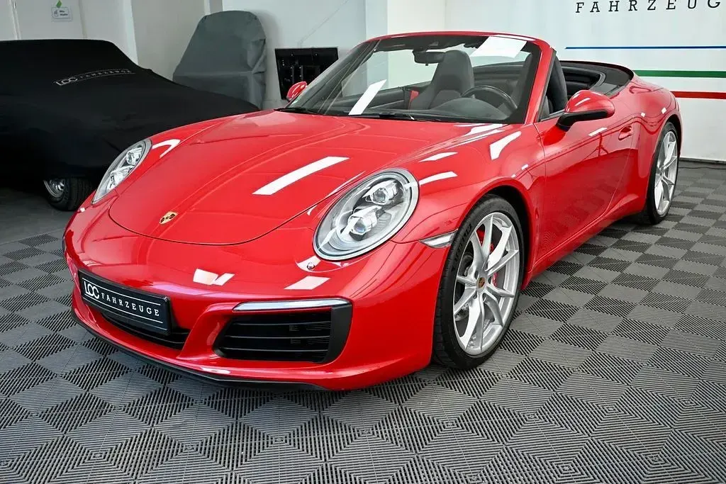 Gebraucht Porsche 911 Carrera Cabriolet 370 PS (272 kW) 2017 Karminrot Cabrio