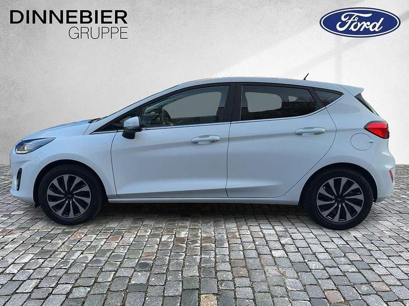 Gebraucht Ford Fiesta Titanium 125 PS (91 kW) 2022 Frozen white Kleinwagen