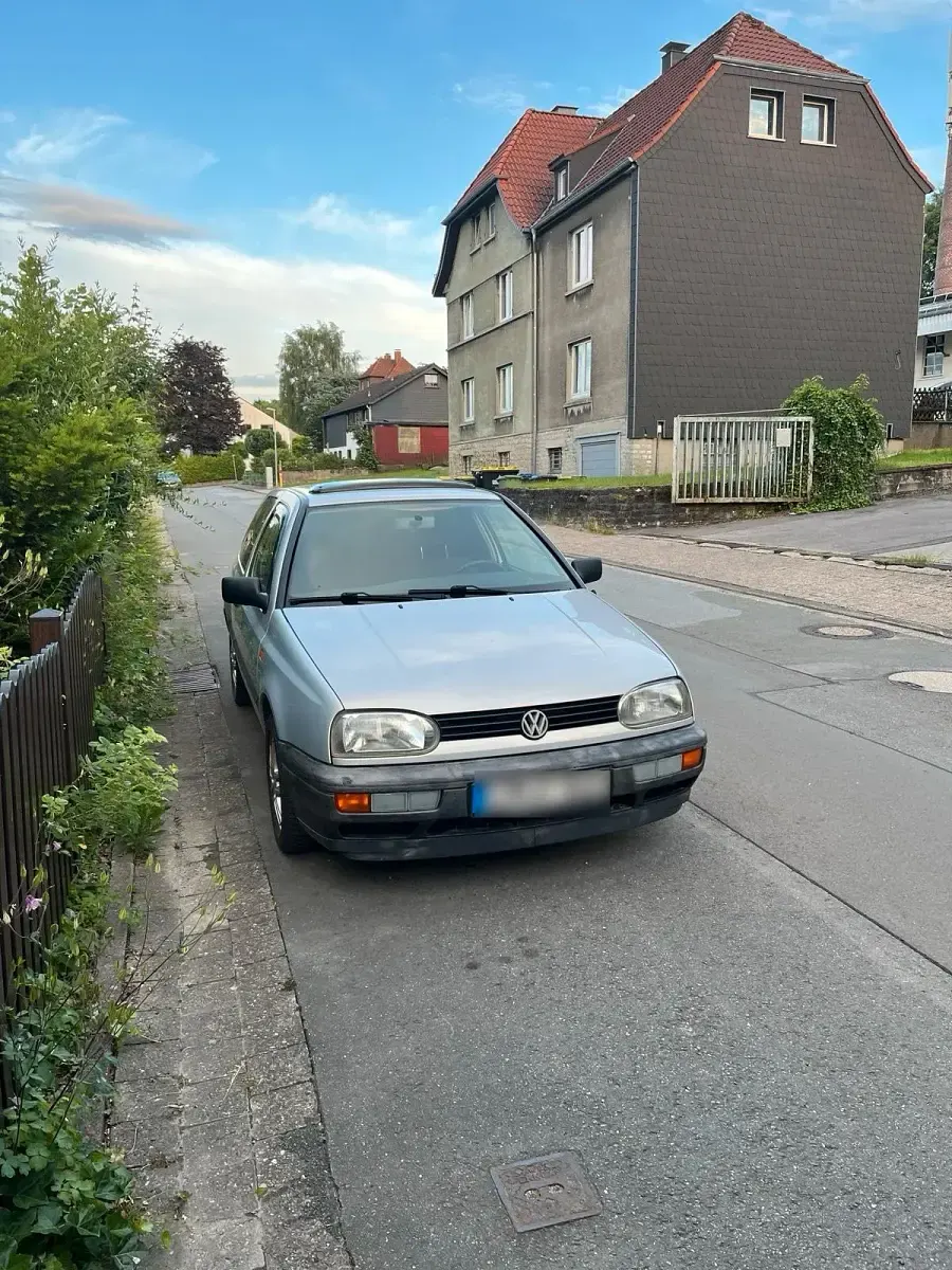 Gebraucht VW Golf III 60 PS (44 kW) 1995 Silber Kleinwagen