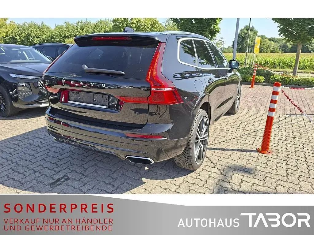 Gebraucht Volvo XC60 R-Design 254 PS (186 kW) 2017 Onyx black SUV