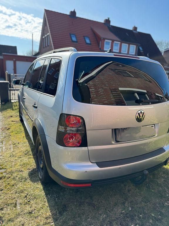 Gebraucht VW Touran Cross 170 PS (125 kW) 2008 Silber Van / Kleinbus