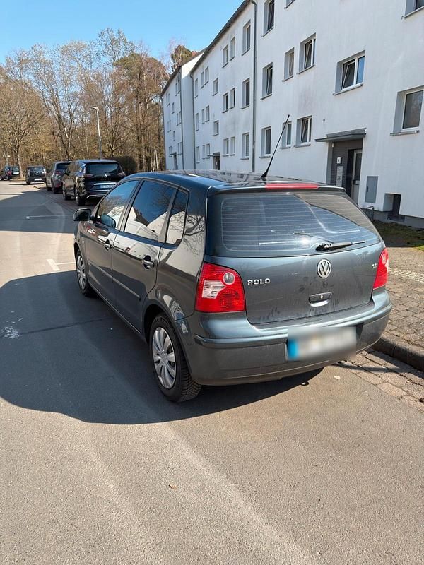 Gebraucht VW Polo 75 PS (55 kW) 2004 Blau Kleinwagen