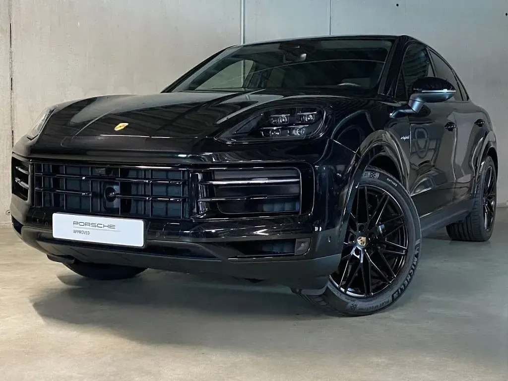 Gebraucht Porsche Cayenne 470 PS (345 kW) 2025 Chromitschwarzmetallic (metallic) SUV