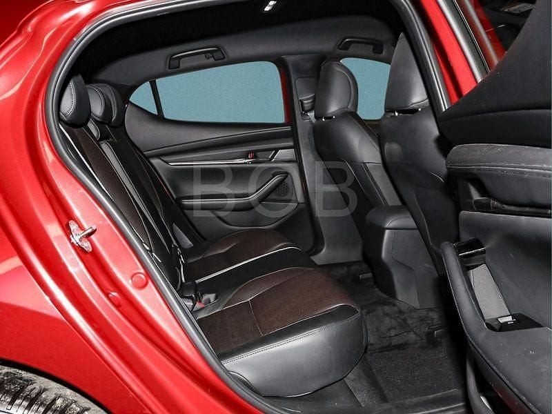 Gebraucht Mazda 3 122 PS (89 kW) 2022 Rot Limousine