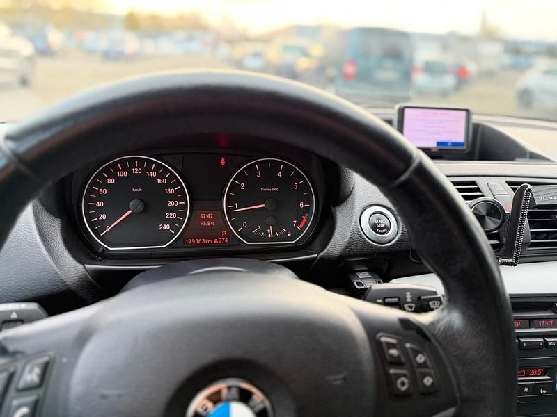 Gebraucht BMW 118 143 PS (105 kW) 2010 Weiß Kleinwagen