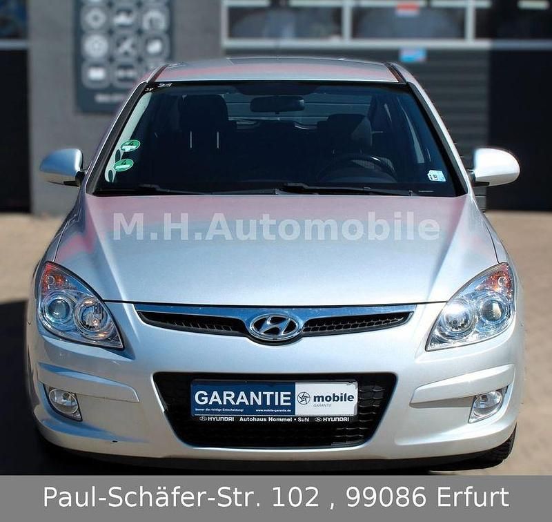 Gebraucht Hyundai i30 122 PS (89 kW) 2008 Silber Limousine