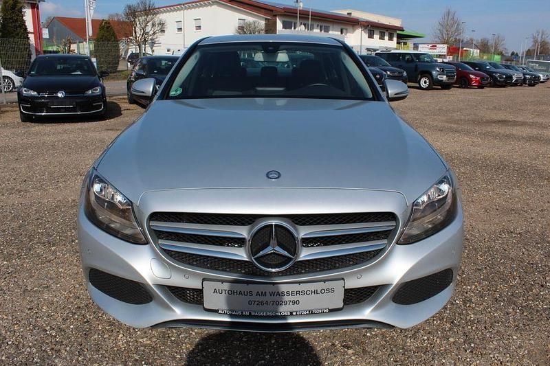 Second-hand Mercedes C180 Avantgarde 156 CP (114 kW) 2016 Argintiu Berlinǎ