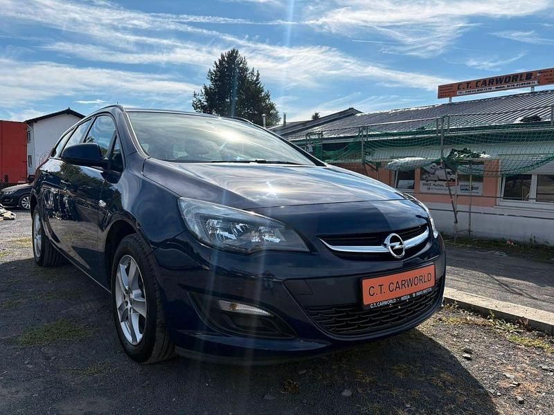 Blau Gebraucht 2015 Opel Astra Selection Kombi | 7.490 € (Fairer Preis) - Bild 1/4
