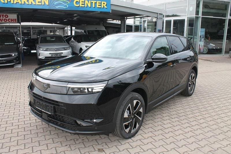 Schwarz Neu 2025 Opel Grandland X SUV | 35.890 € (Etwas zu teuer) - Bild 1/4