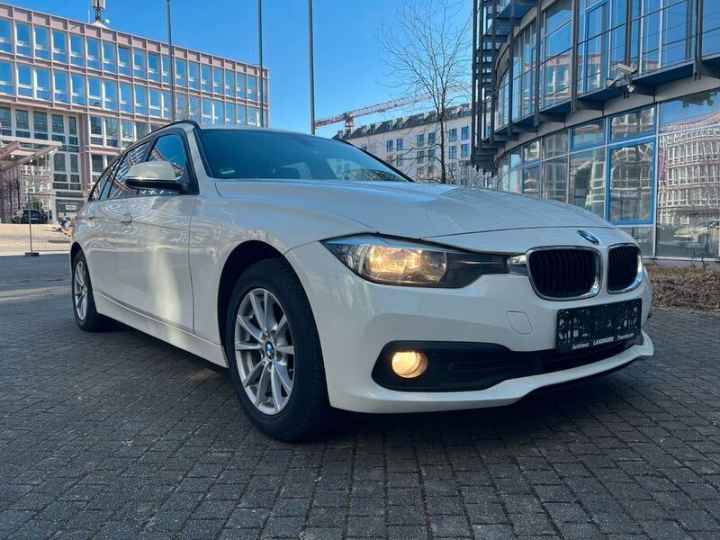 Weiß Gebraucht 2017 BMW 318 Advantage Kombi | 8.970 € (Guter Preis) - Bild 1/4