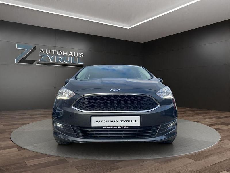 Grau Gebraucht 2018 Ford Ka Cool & Connect Van / Kleinbus | 13.590 € (Fairer Preis) - Bild 1/4