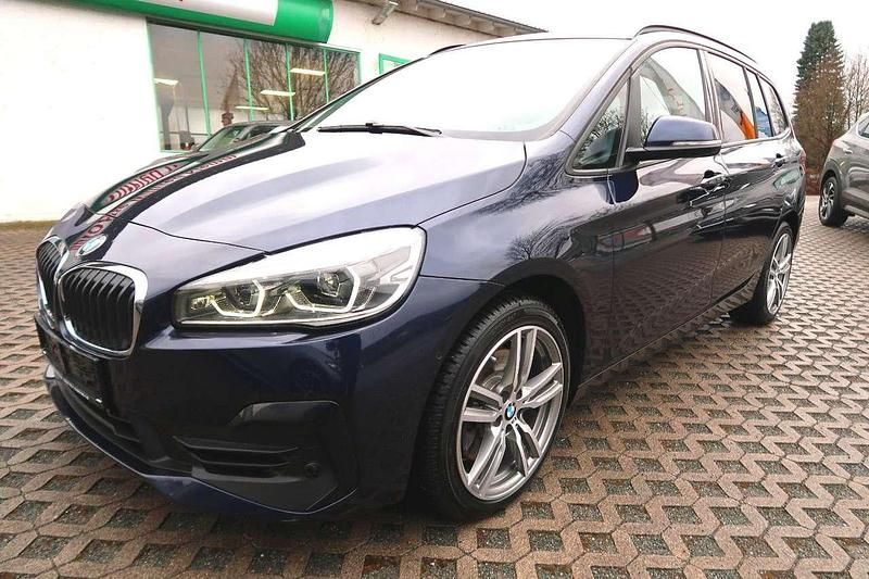 Gebraucht BMW 218 150 PS (110 kW) 2019 Imperialpearleffect Van / Kleinbus