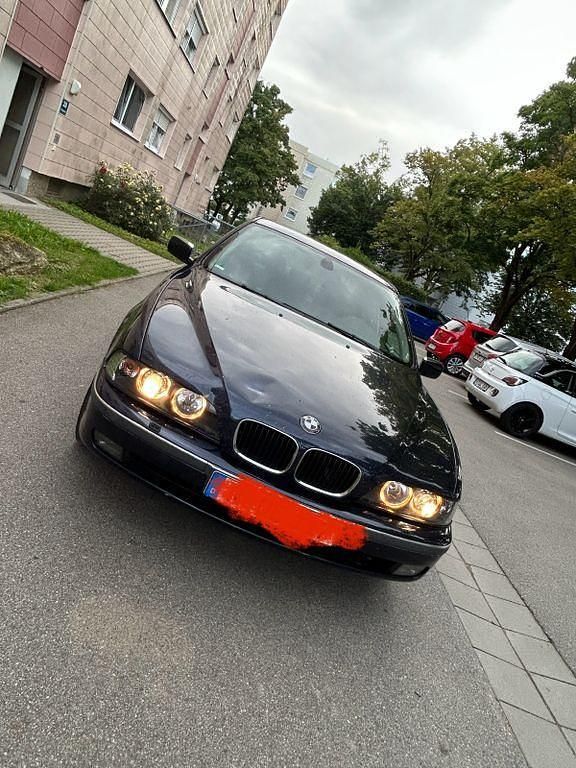 Blau Gebraucht 2000 BMW 523 Limousine | 1.700 € (Guter Preis) - Bild 1/4