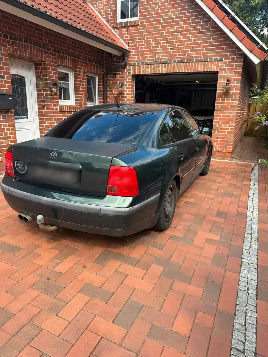 Gebraucht VW Passat 101 PS (74 kW) 1998 Grün Limousine
