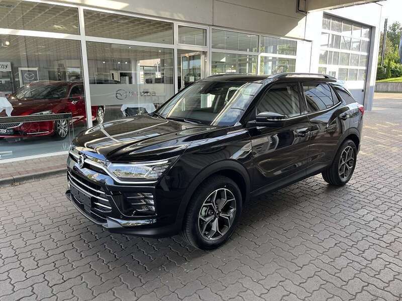 Space black Neu 2025 Ssangyong Korando Quartz SUV | 29.990 € - Bild 1/4